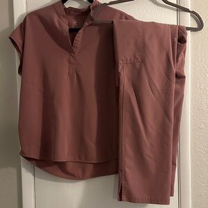 Figs Mineral Mauve Scrub Ensemble